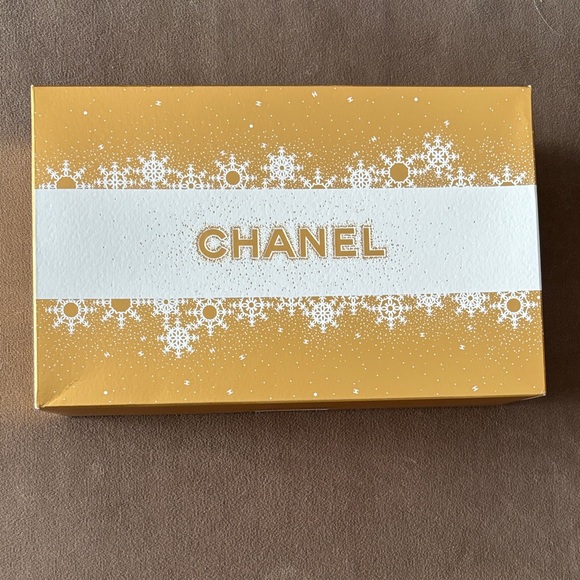 Chanel Gift set - Picture 4 of 7